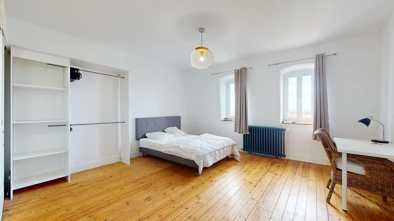 Colocation meublée de 220.0m2 - 435€ - Angoulême