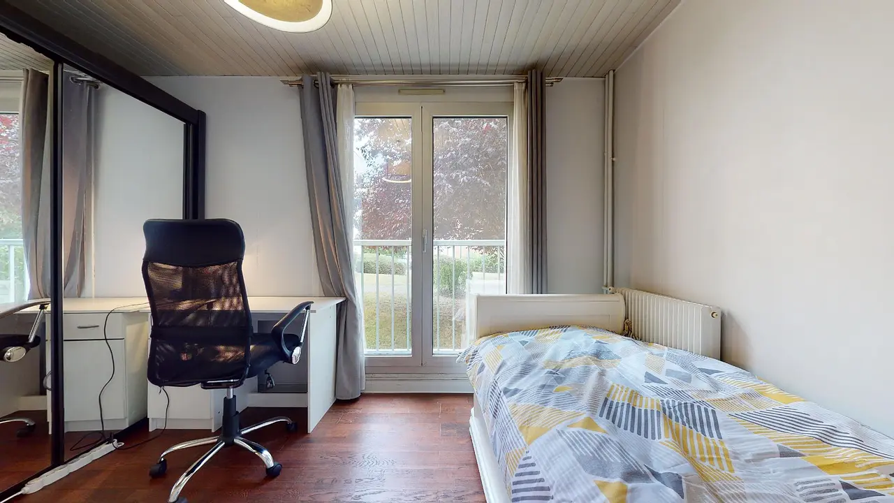 Colocation meublée de 67.0m2 - 571€ - Pontoise