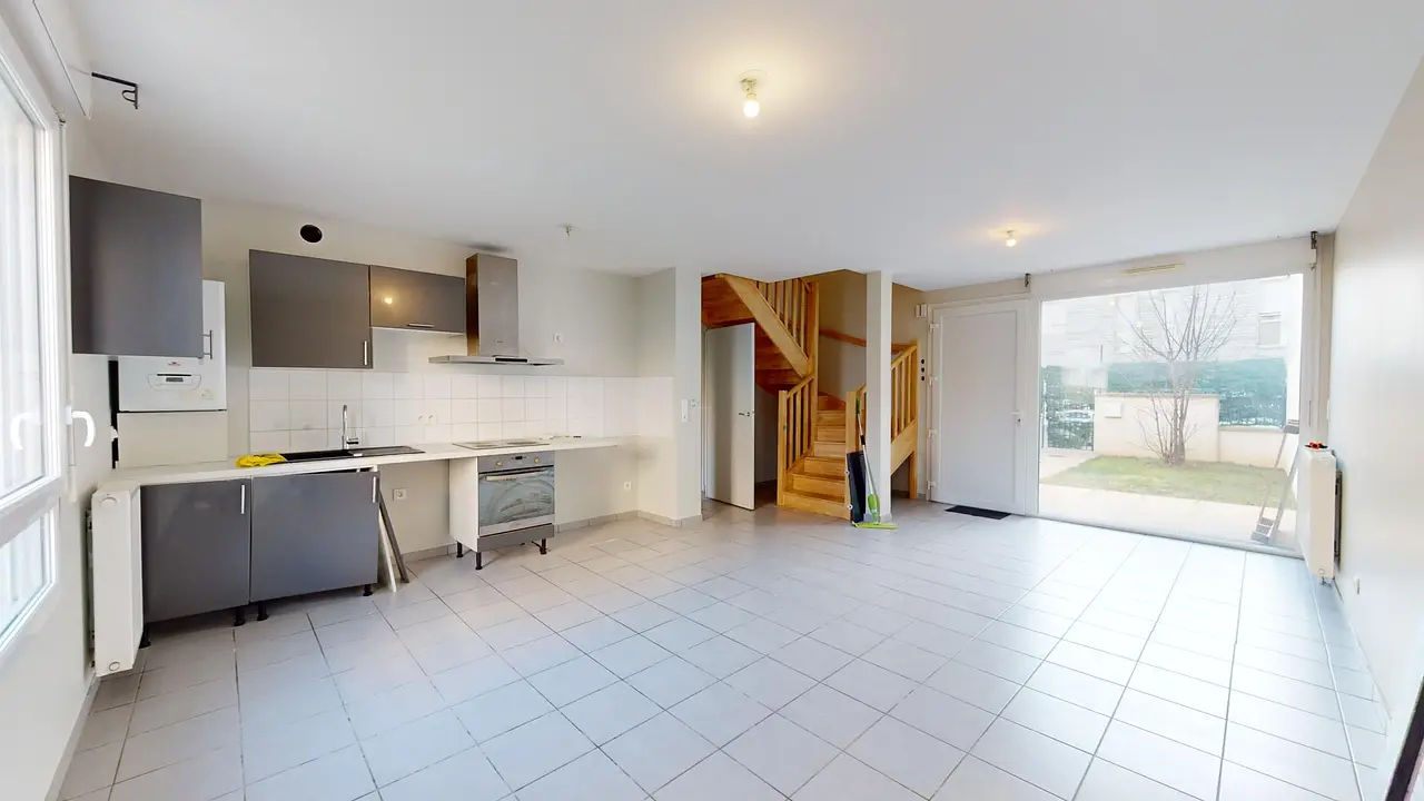 Maison non meublée de 78.0m2 - 975€ - Tours