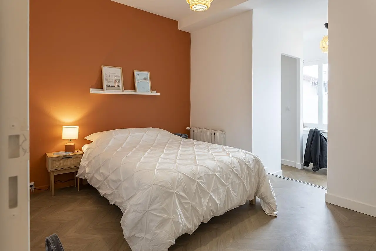 Colocation meublée de 356.84m2 - 647€ - Bron