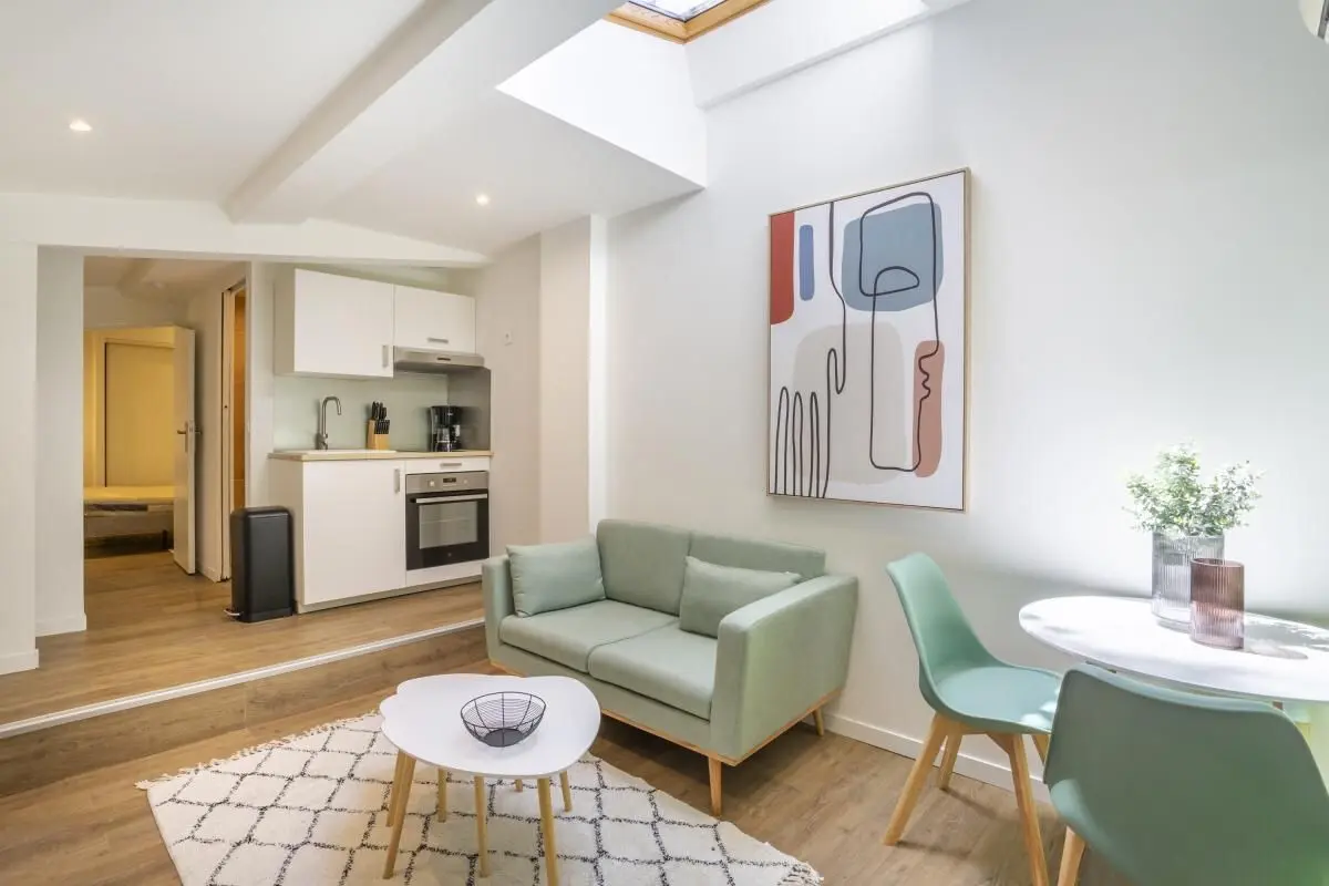 Appartement meublé de 27.18m2 - 701€ - Marseille