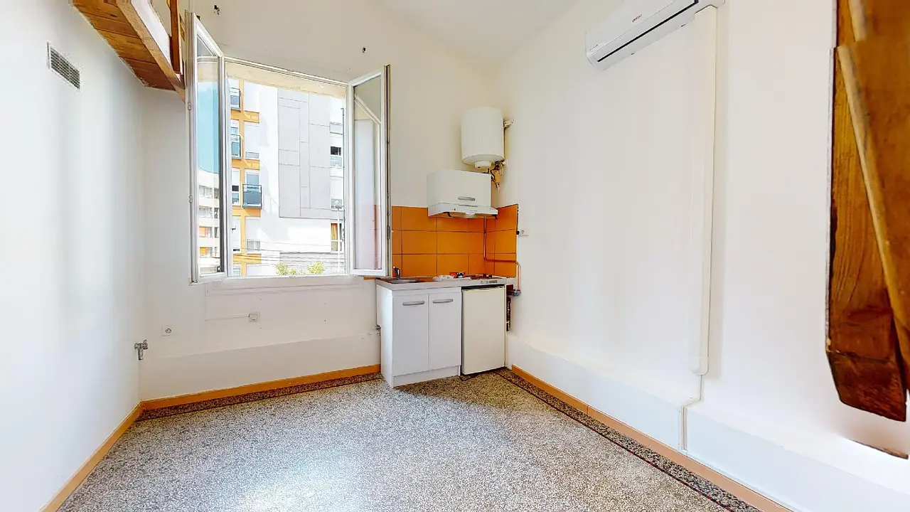 Appartement non meublé de 19.79m2 - 479€ - Montpellier