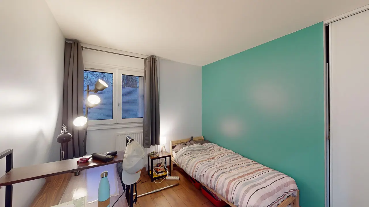 Colocation meublée de 82.92m2 - 650€ - Montigny-le-Bretonneux