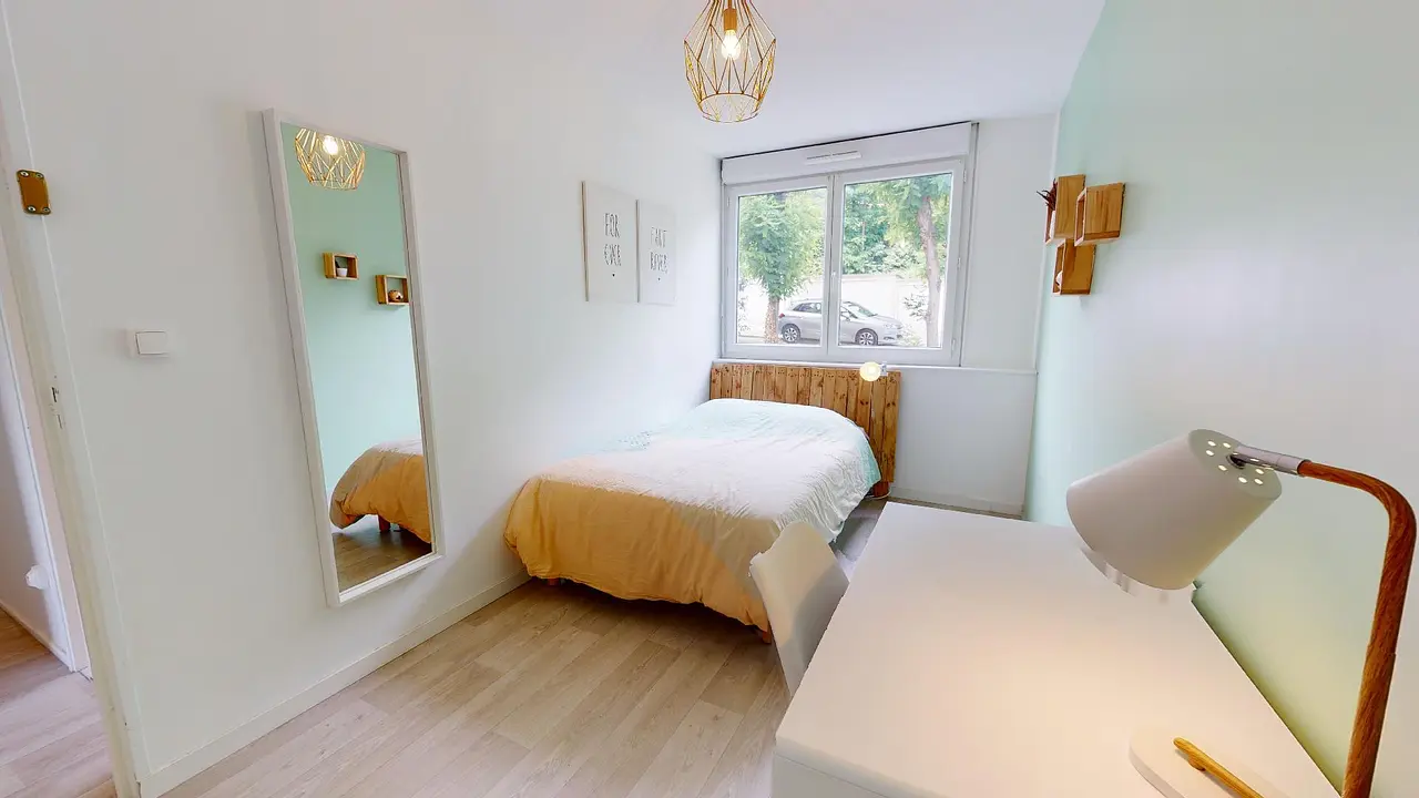 Colocation meublée de 75.0m2 - 547€ - Lyon