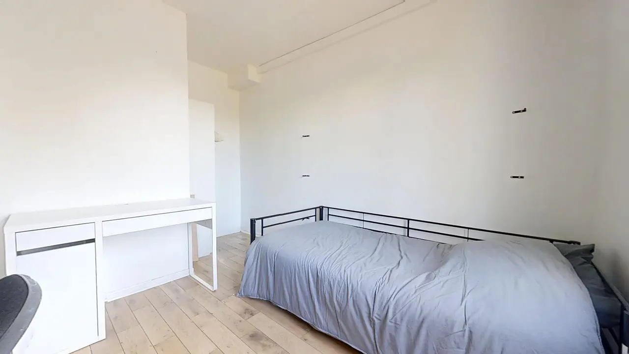 Colocation meublée de 200.0m2 - 550€ - Cergy