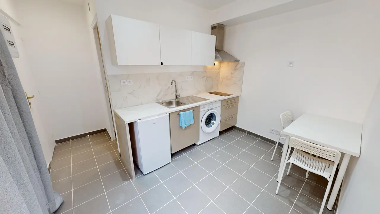 Appartement meublé de 19.0m2 - 959€ - Paris