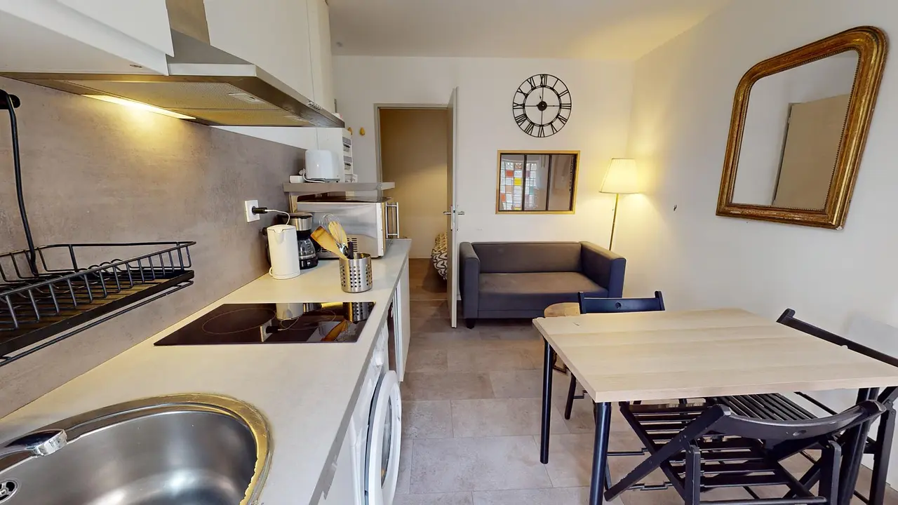 Appartement meublé de 25.0m2 - 483€ - Saint-Étienne