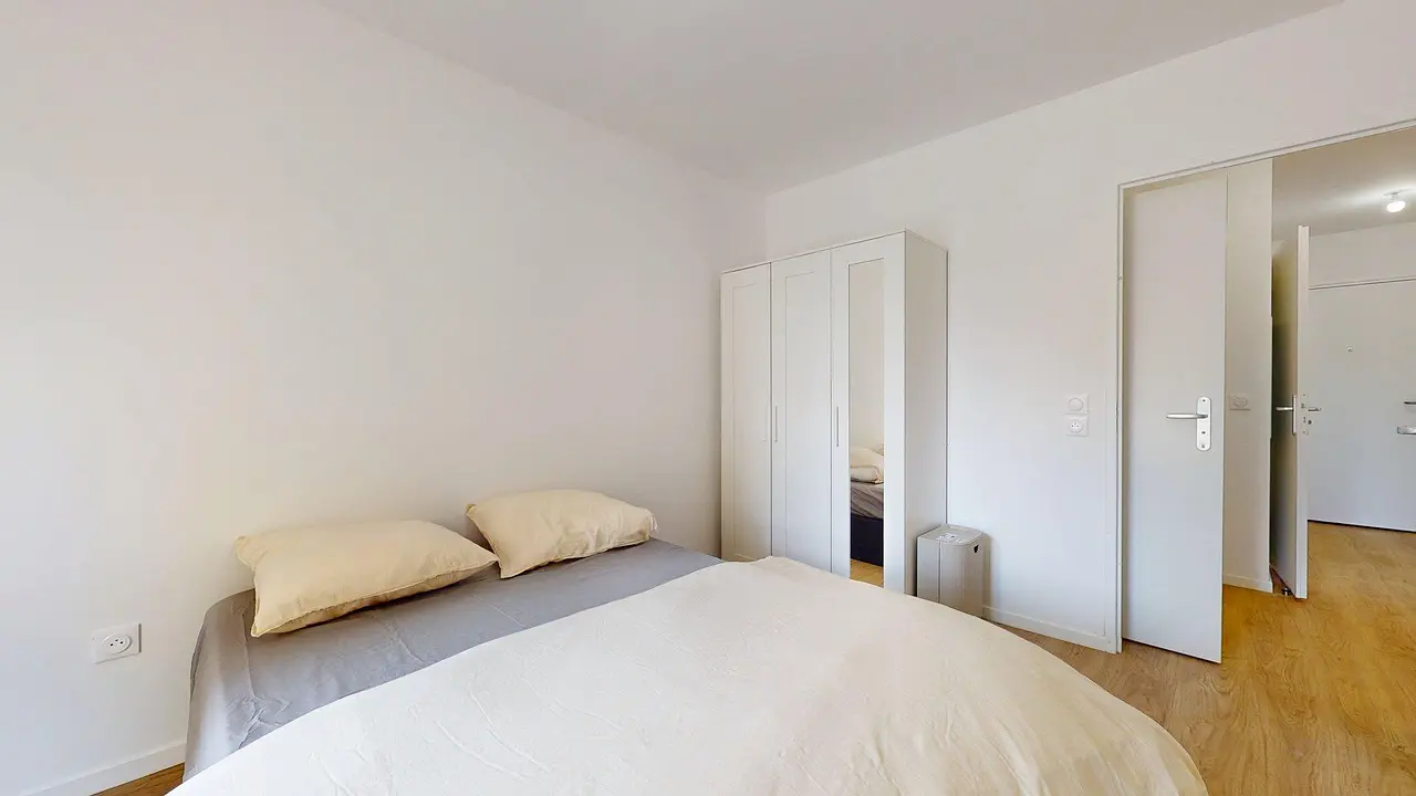 Colocation meublée de 73.87m2 - 589€ - Aubervilliers