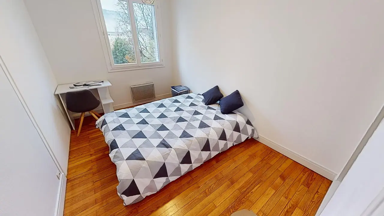 Colocation meublée de 77.0m2 - 494€ - Grenoble