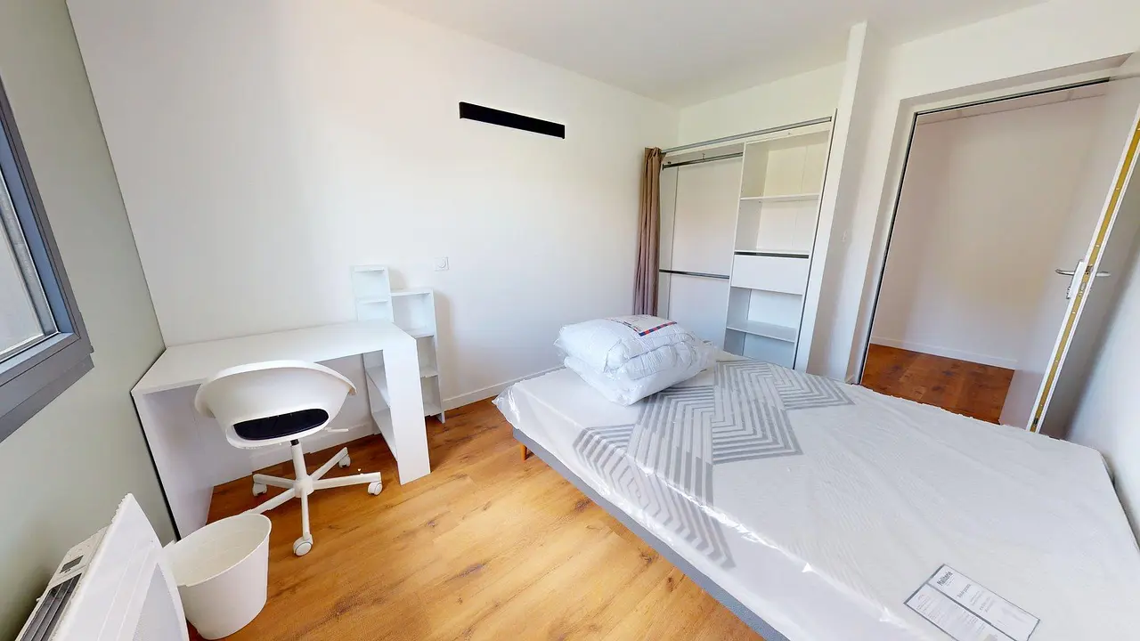 Colocation meublée de 270.0m2 - 549€ - Saint-Priest