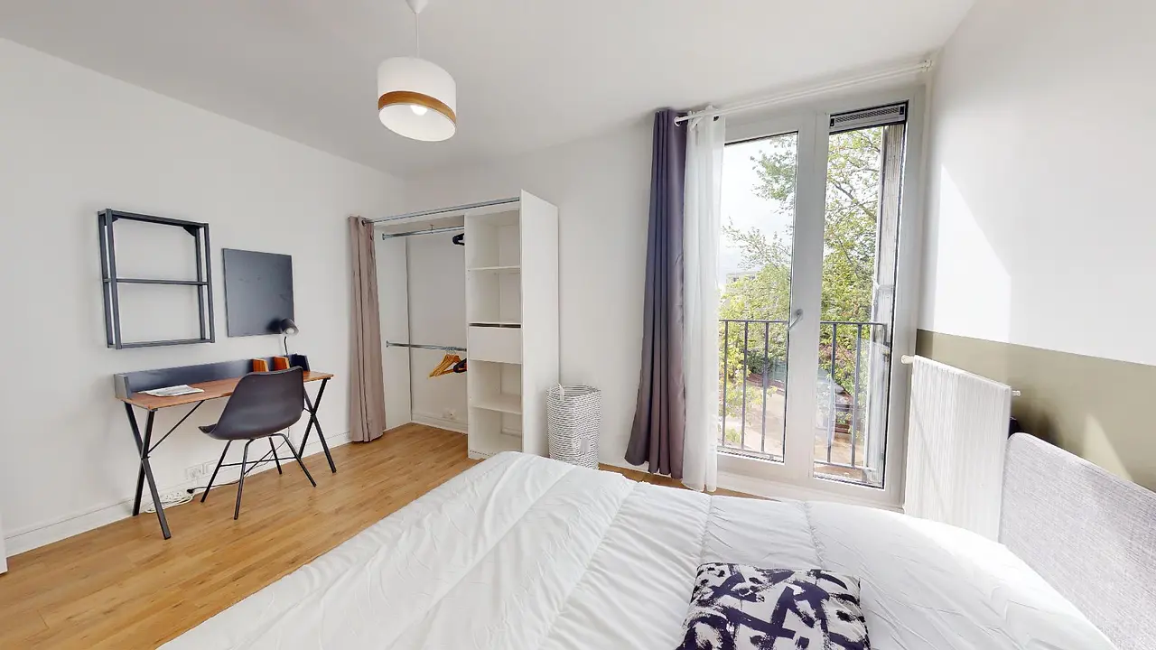Colocation meublée de 92.0m2 - 749€ - Colombes