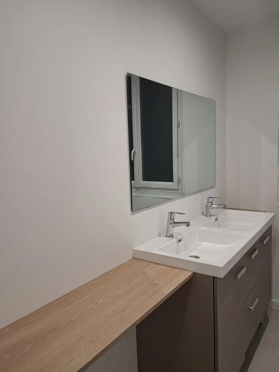 jolie chambre dans un appartement tout neuf