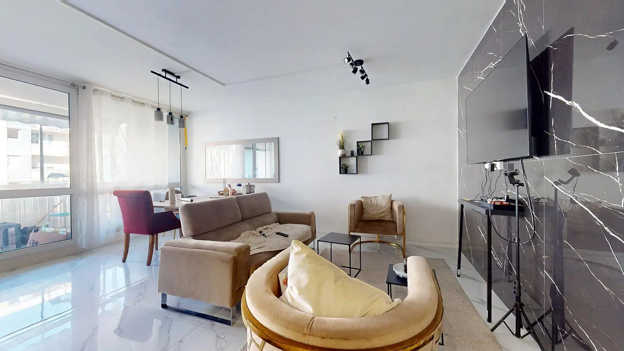 Colocation meublée de 99.95m2 - 620€ - Massy