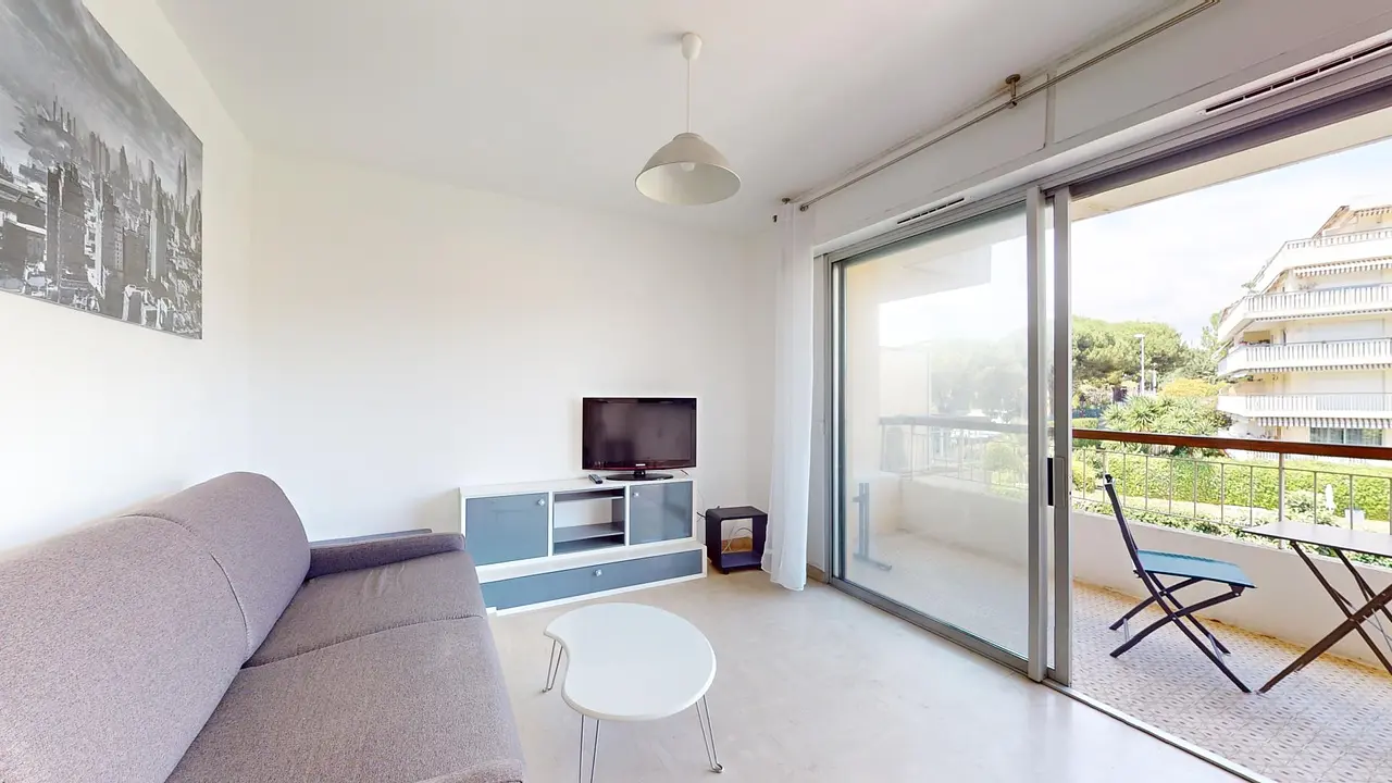 Appartement meublé de 24.0m2 - 801€ - Saint-Laurent-du-Var