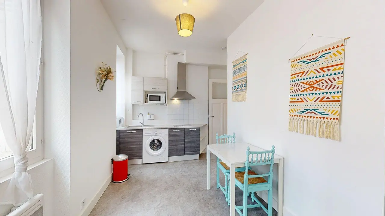 Appartement meublé de 27.75m2 - 350€ - Saint-Étienne