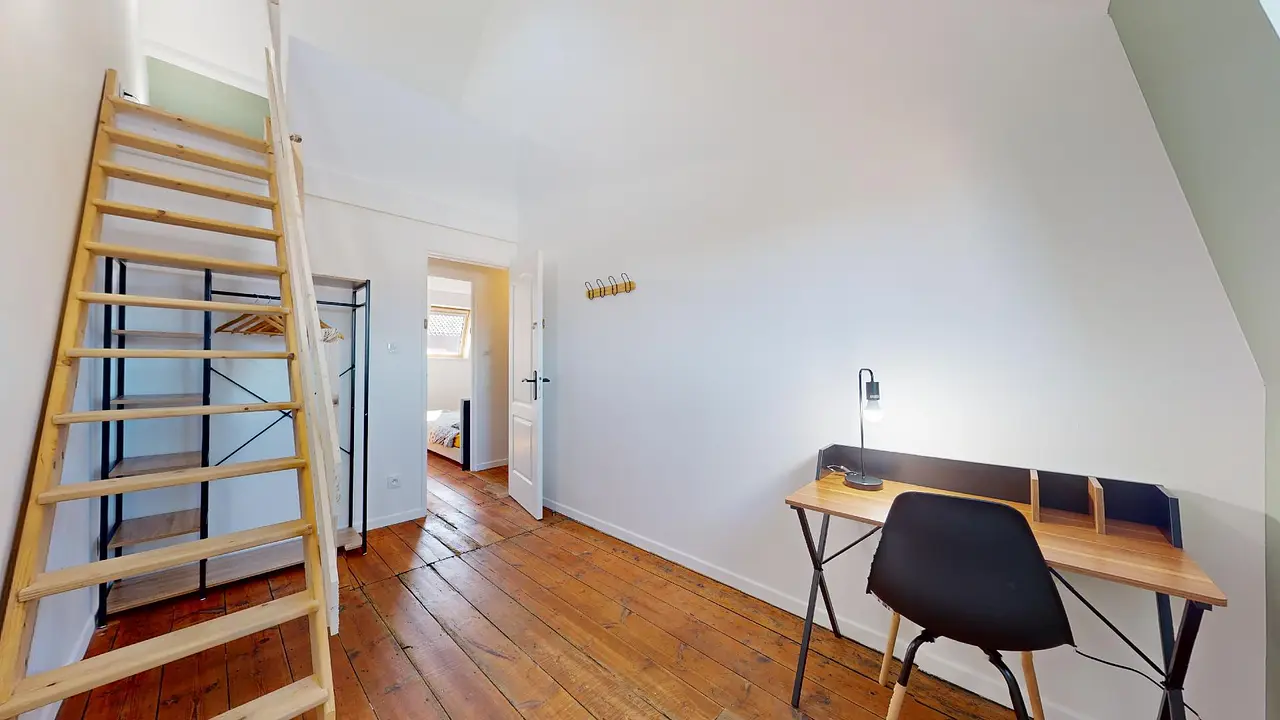 Colocation meublée de 110.0m2 - 430€ - Croix