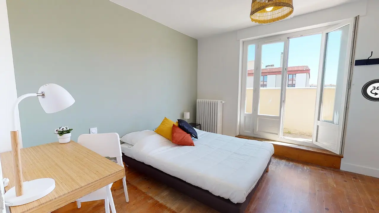 Colocation meublée de 79.0m2 - 540€ - Villeurbanne