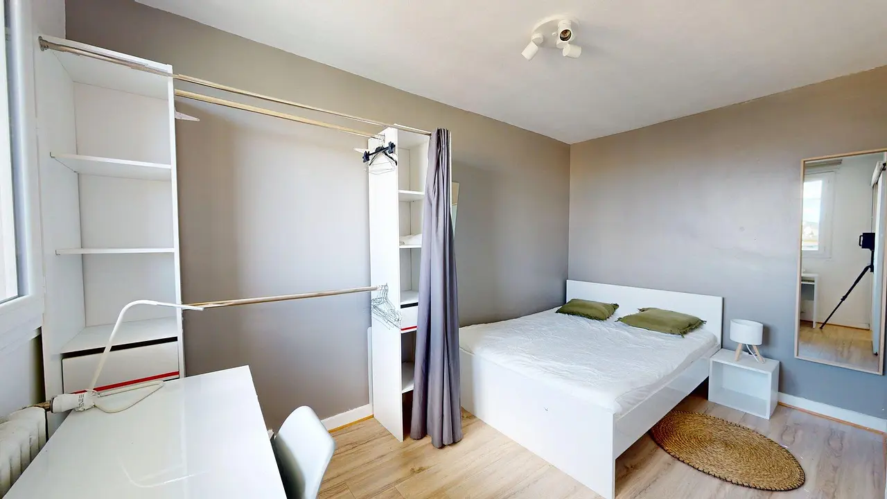 Colocation meublée de 64.0m2 - 300€ - Saint-Étienne