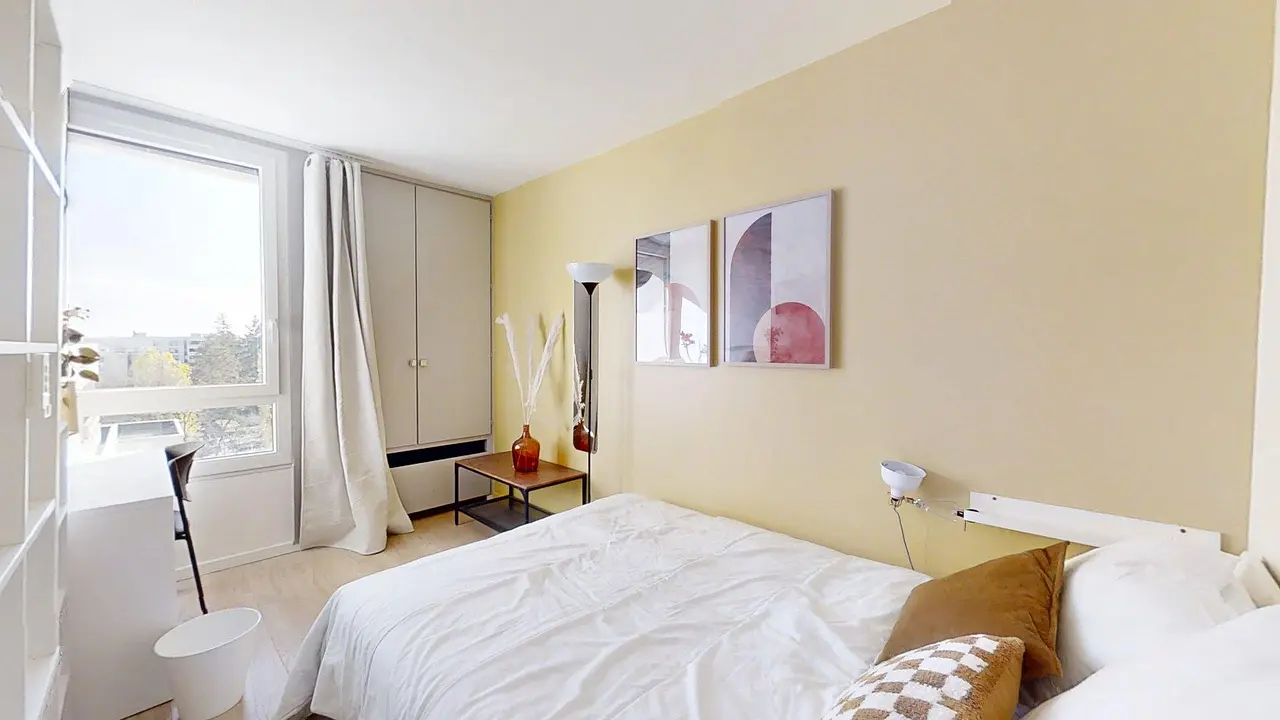 Colocation meublée de 96.88m2 - 503€ - Élancourt