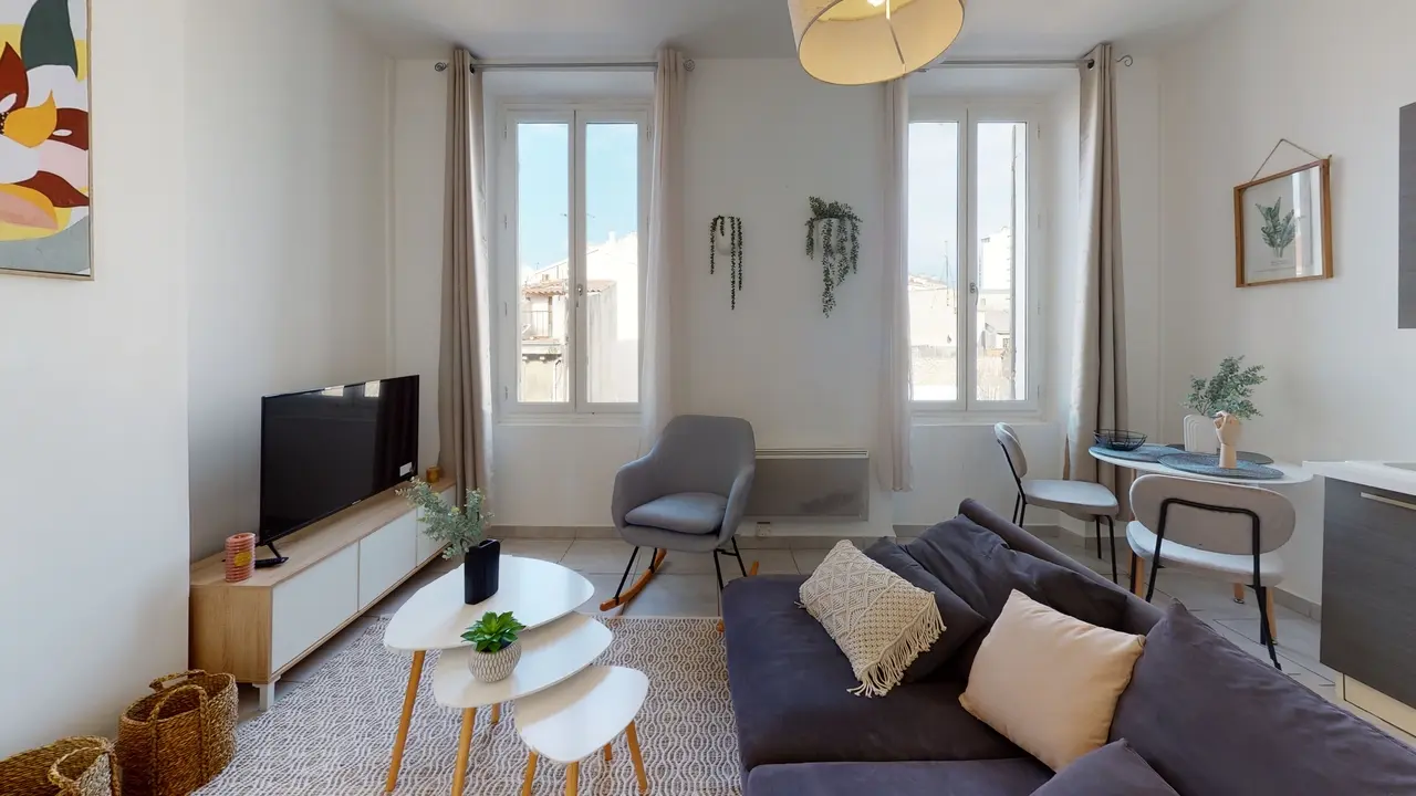 Appartement meublé de 33.69m2 - 775€ - Marseille