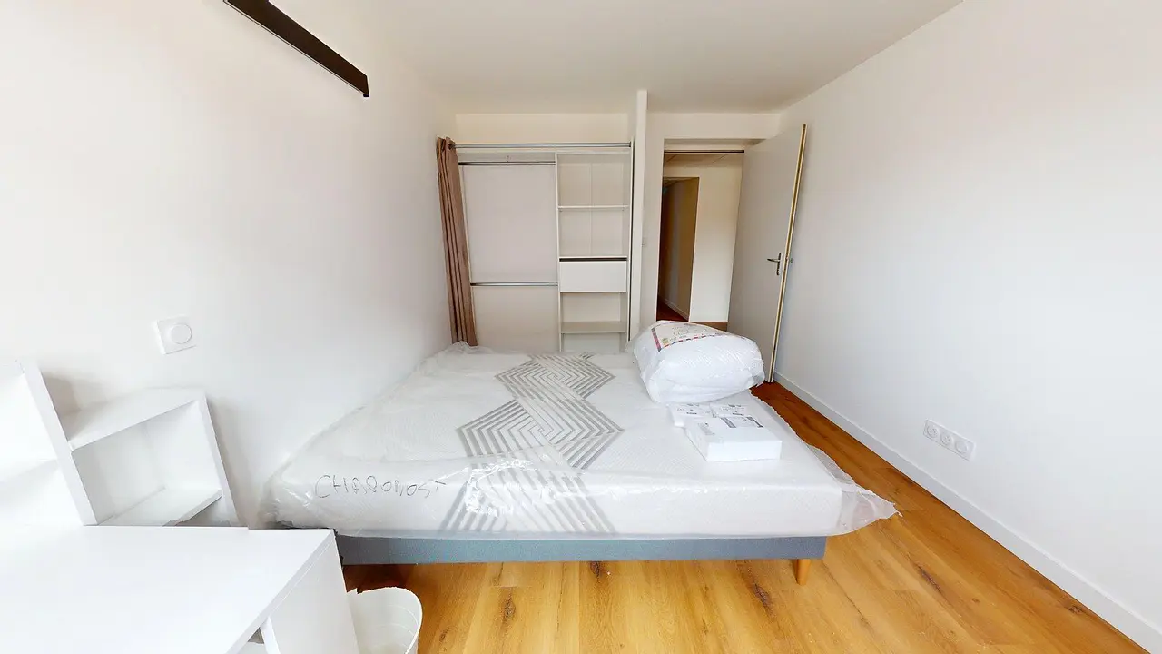 Colocation meublée de 270.0m2 - 545€ - Saint-Priest