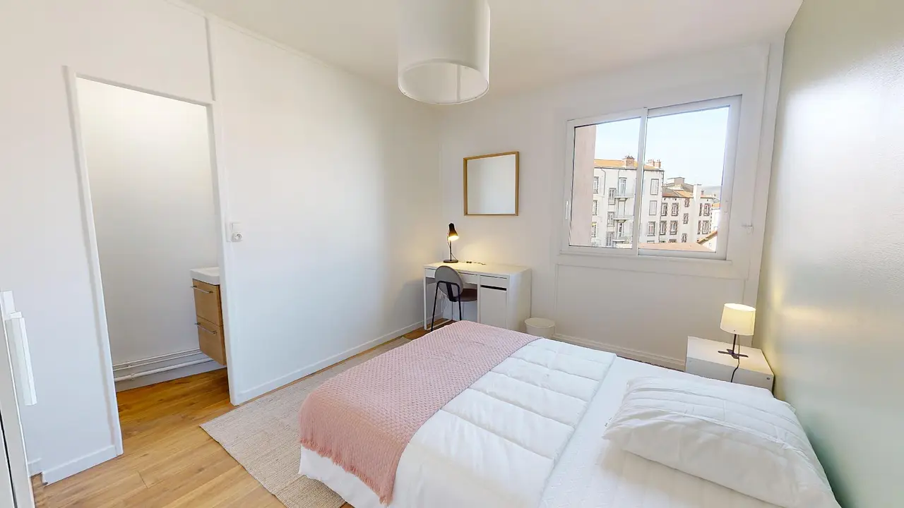 Colocation meublée de 84.19m2 - 420€ - Clermont-Ferrand