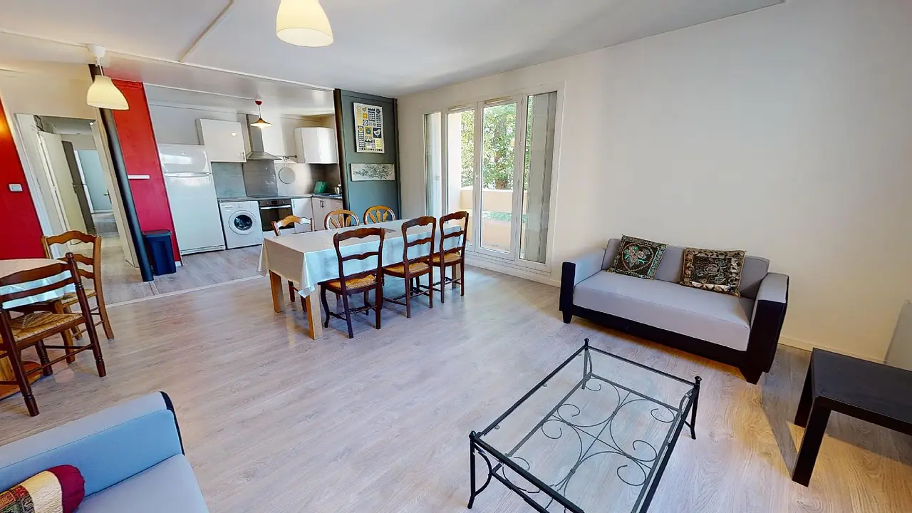 Colocation meublée de 109.0m2 - 342€ - Reims