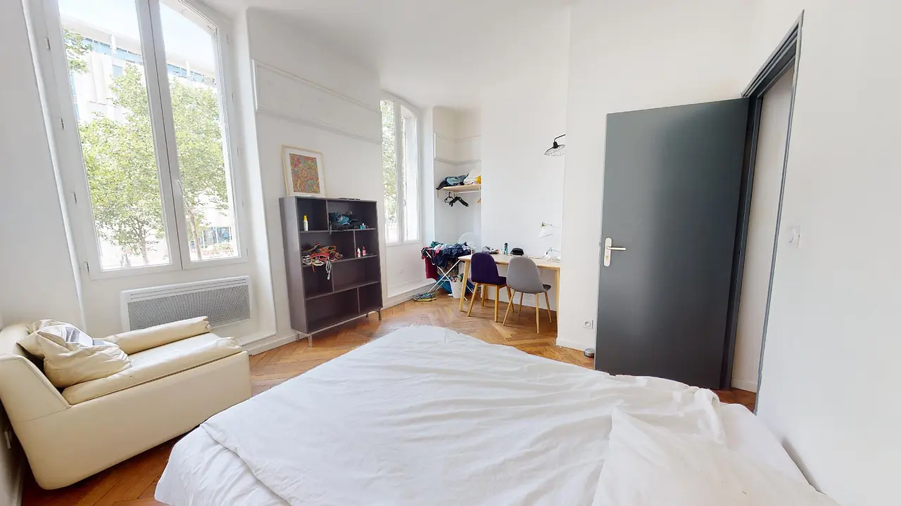 Colocation meublée de 126.0m2 - 591€ - Marseille