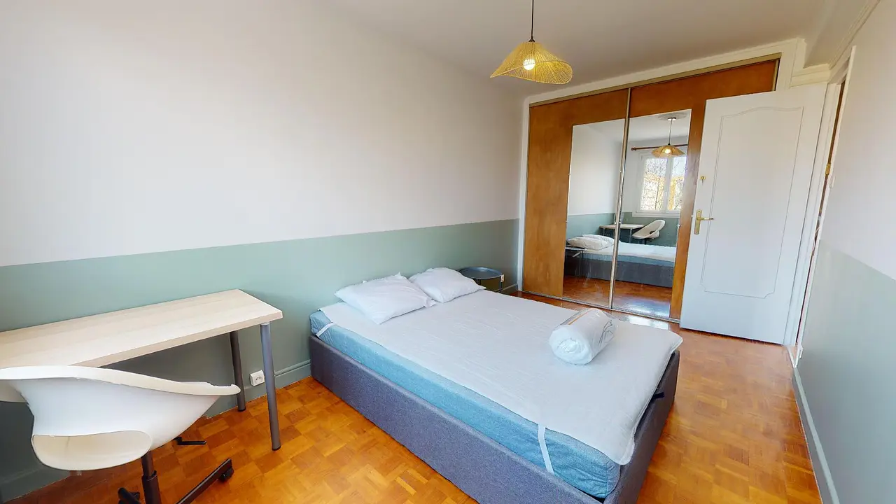 Colocation meublée de 68.0m2 - 445€ - Bron