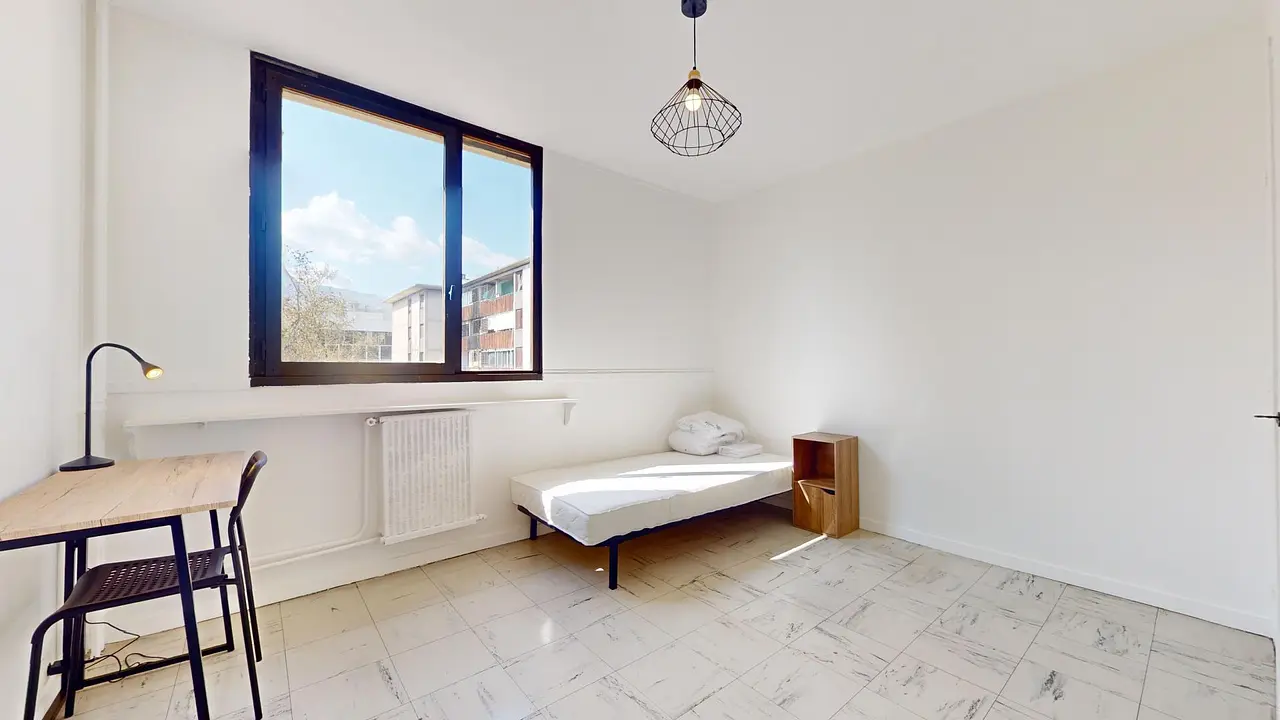 Colocation meublée de 110.0m2 - 337€ - Grenoble