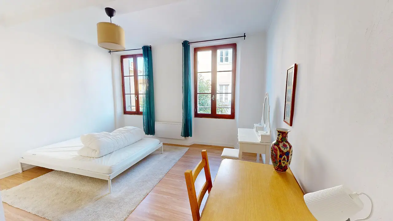 Colocation meublée de 69.0m2 - 435€ - Toulon