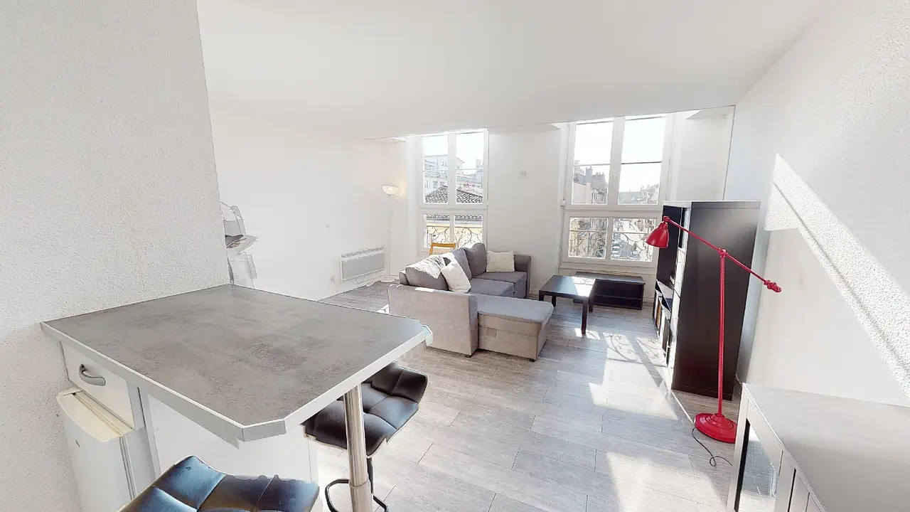 Appartement non meublé de 34.0m2 - 730€ - Bordeaux
