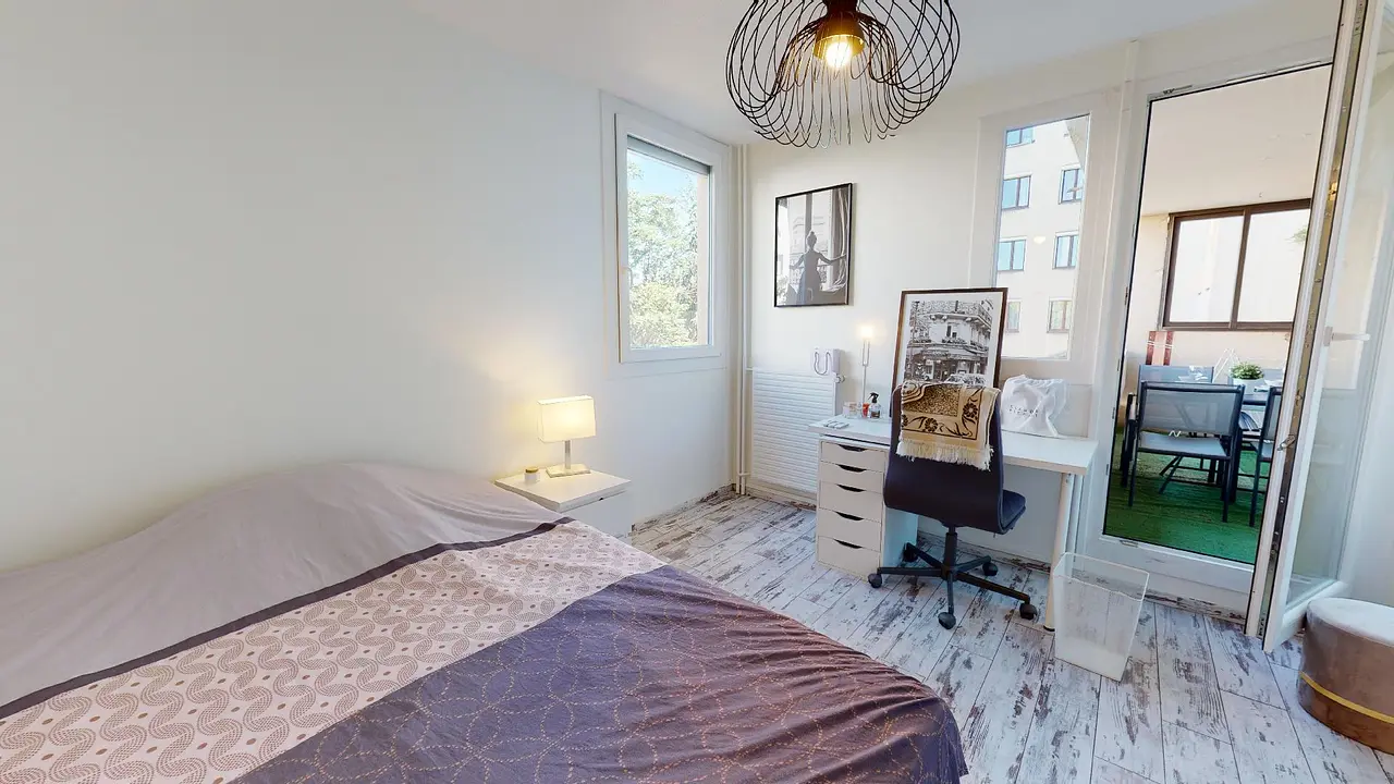 Colocation meublée de 104.0m2 - 519€ - Vénissieux