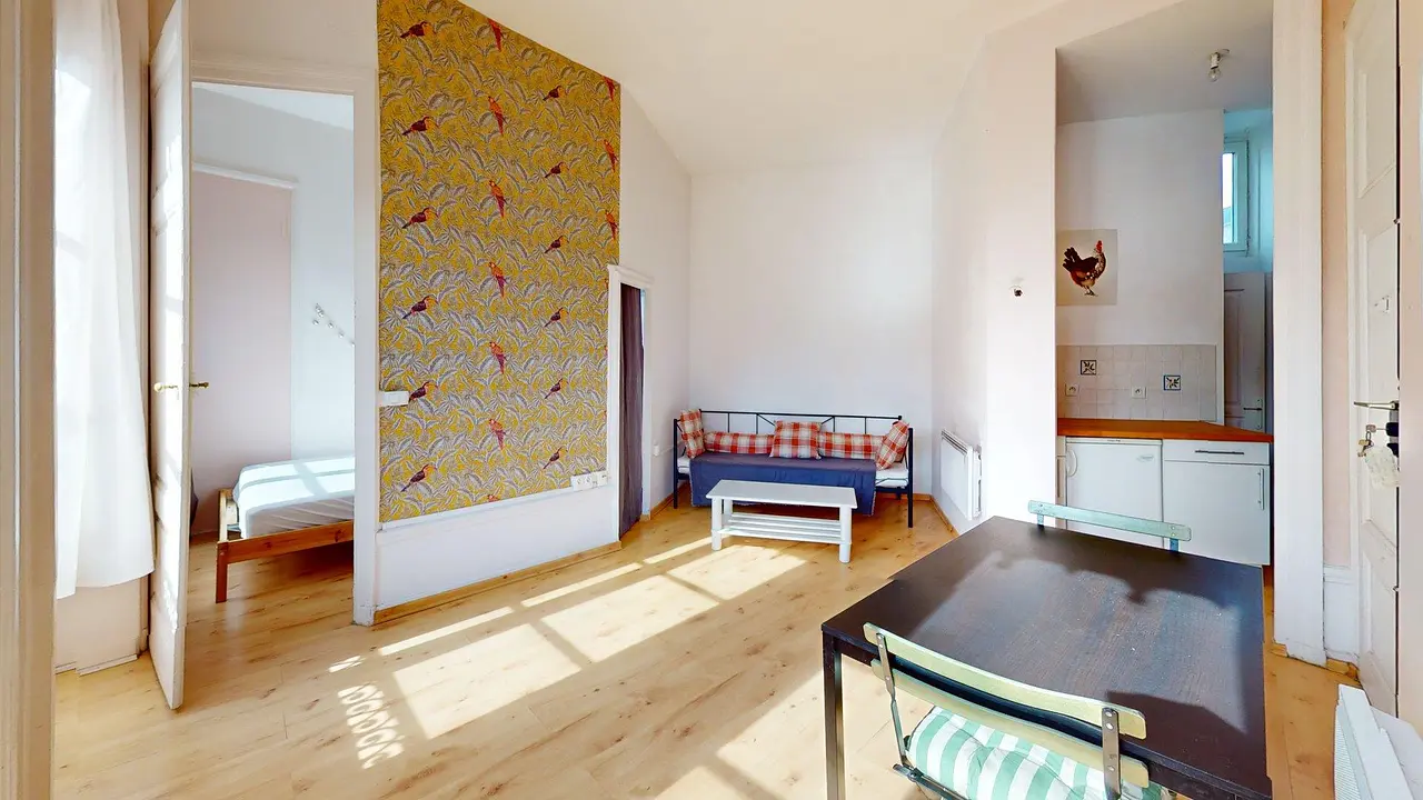Appartement meublé de 31.0m2 - 390€ - Saint-Étienne