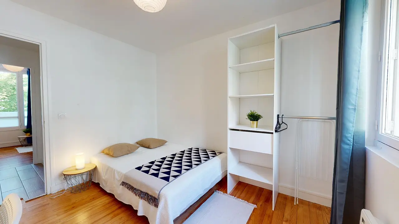 Colocation meublée de 58.0m2 - 434€ - Grenoble