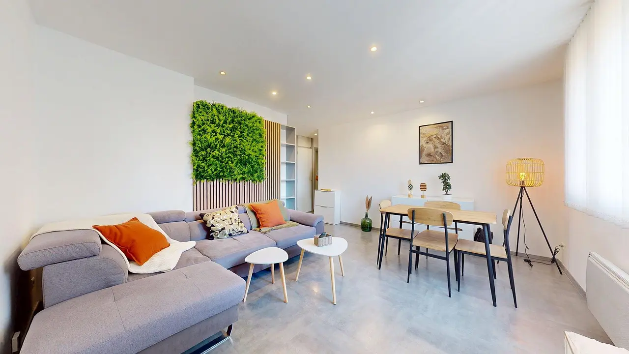 Colocation meublée de 73.42m2 - 410€ - Toulon