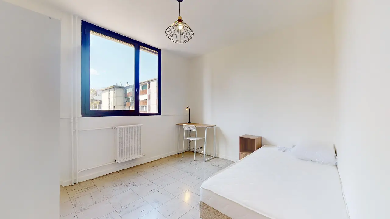 Colocation meublée de 110.0m2 - 337€ - Grenoble