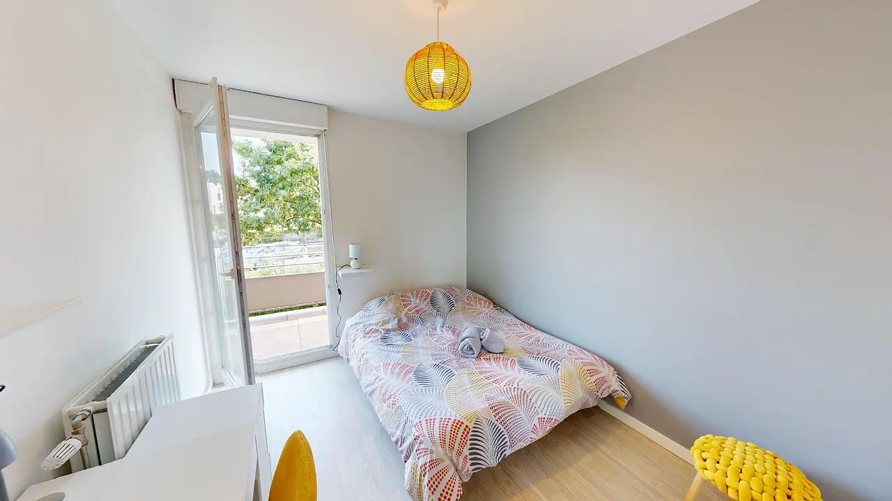 Colocation meublée de 92.79m2 - 528€ - Rennes