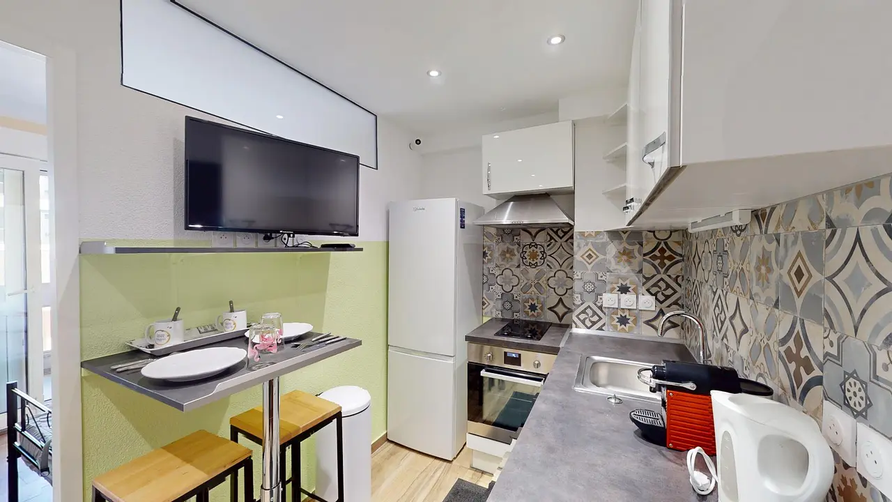 Colocation meublée de 27.0m2 - 855€ - Ambilly