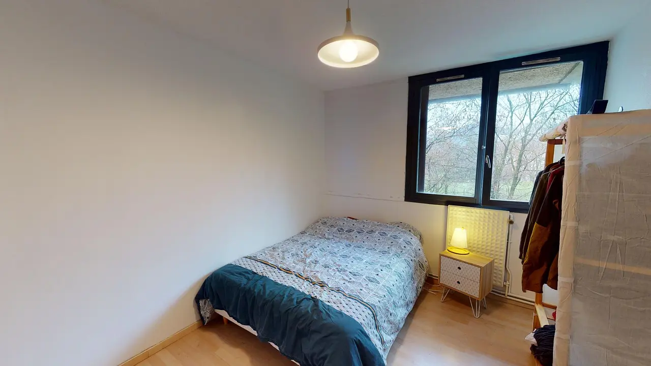 Colocation meublée de 123.0m2 - 363€ - Grenoble