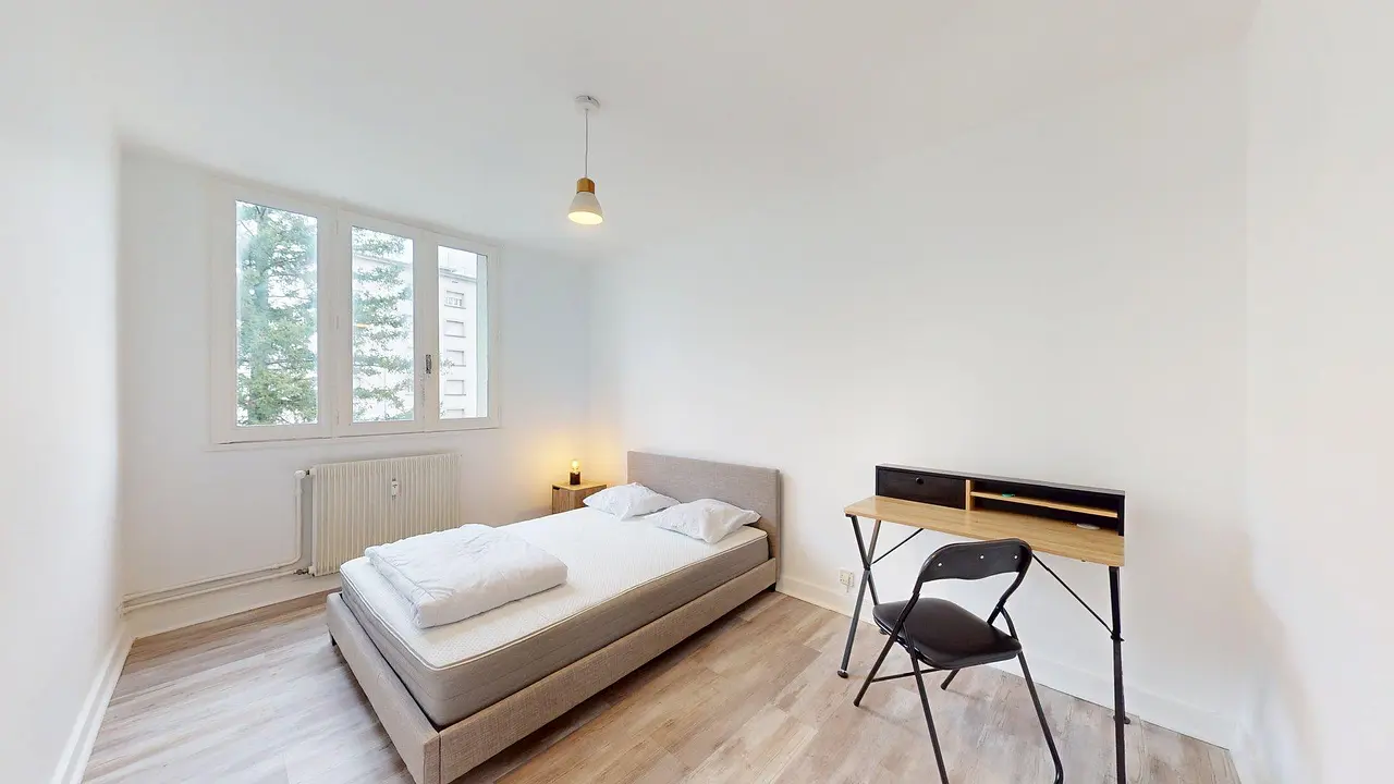 Colocation meublée de 70.0m2 - 495€ - Vénissieux