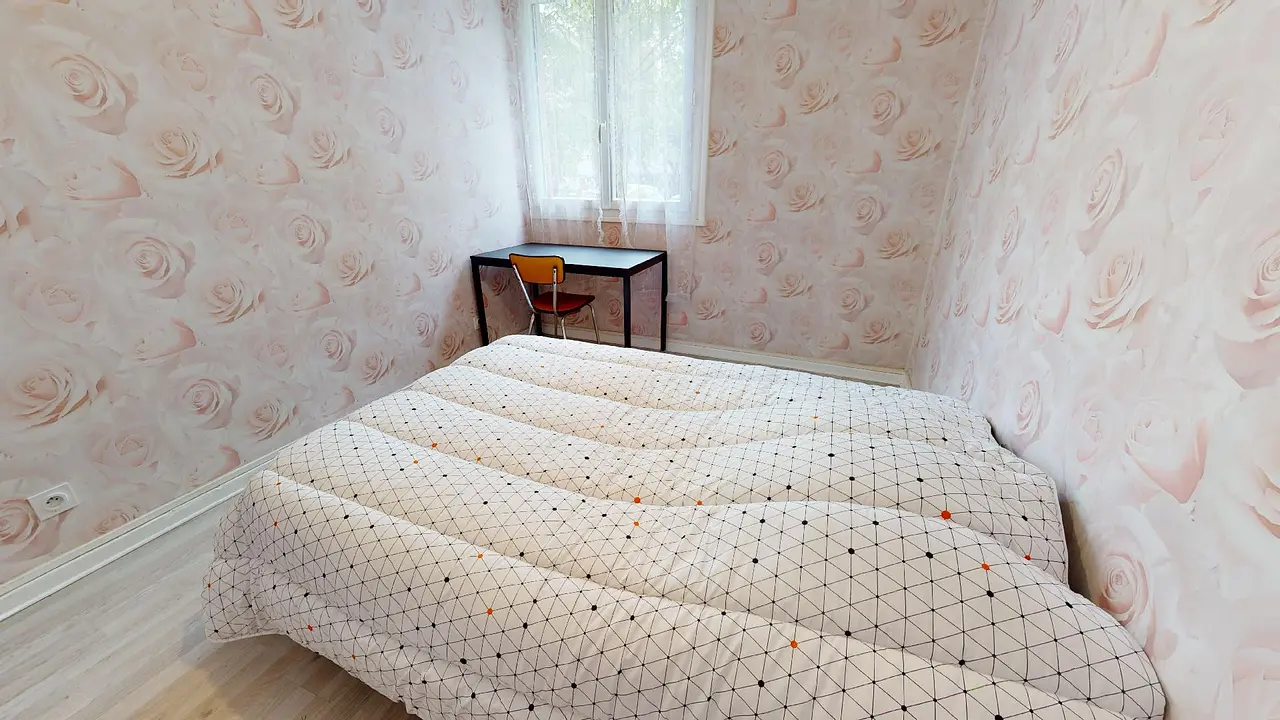 Colocation meublée de 96.0m2 - 527€ - Villeurbanne