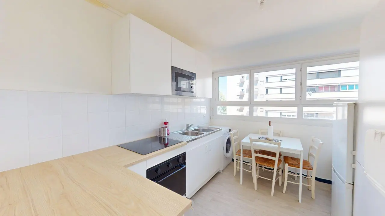 Colocation meublée de 94.4m2 - 530€ - Pontoise