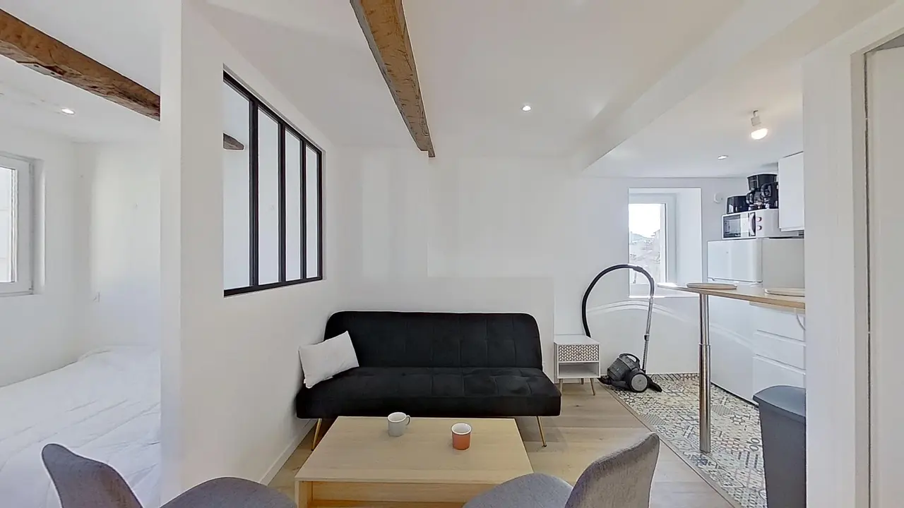 Appartement meublé de 25.23m2 - 620€ - Marseille
