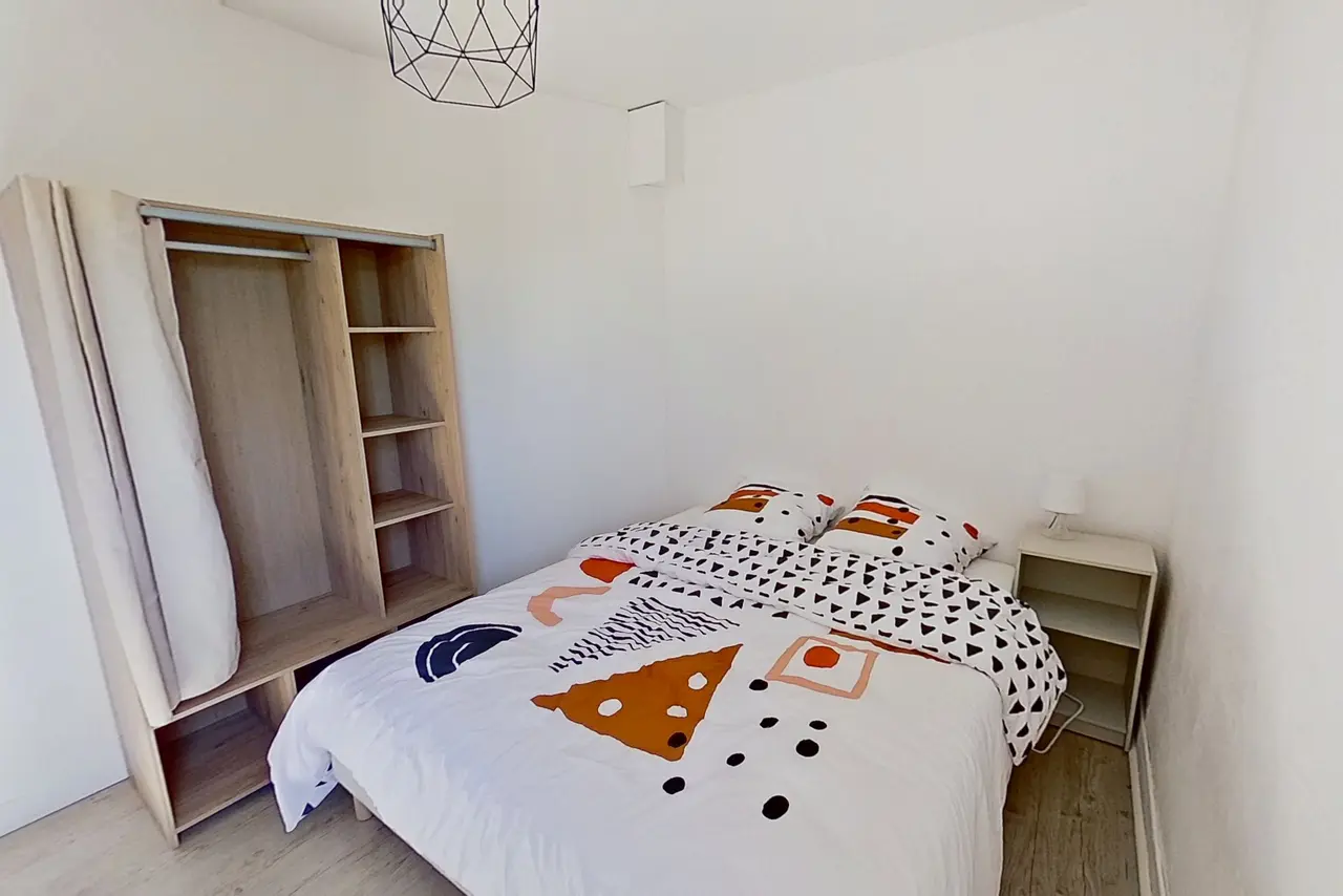 Colocation meublée de 88.0m2 - 378€ - Poitiers