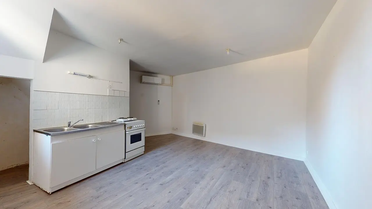 Appartement non meublé de 28.0m2 - 451€ - Agde