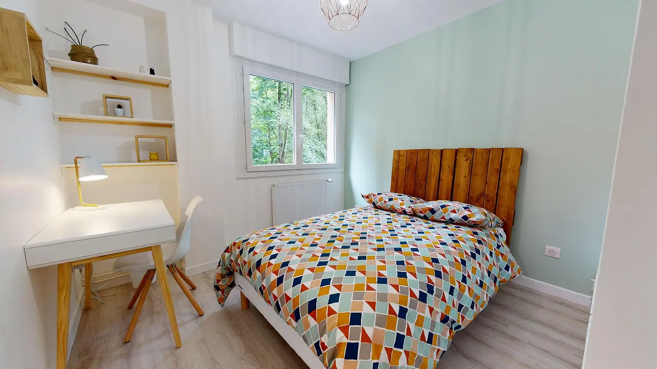 Colocation meublée de 92.0m2 - 509€ - Écully