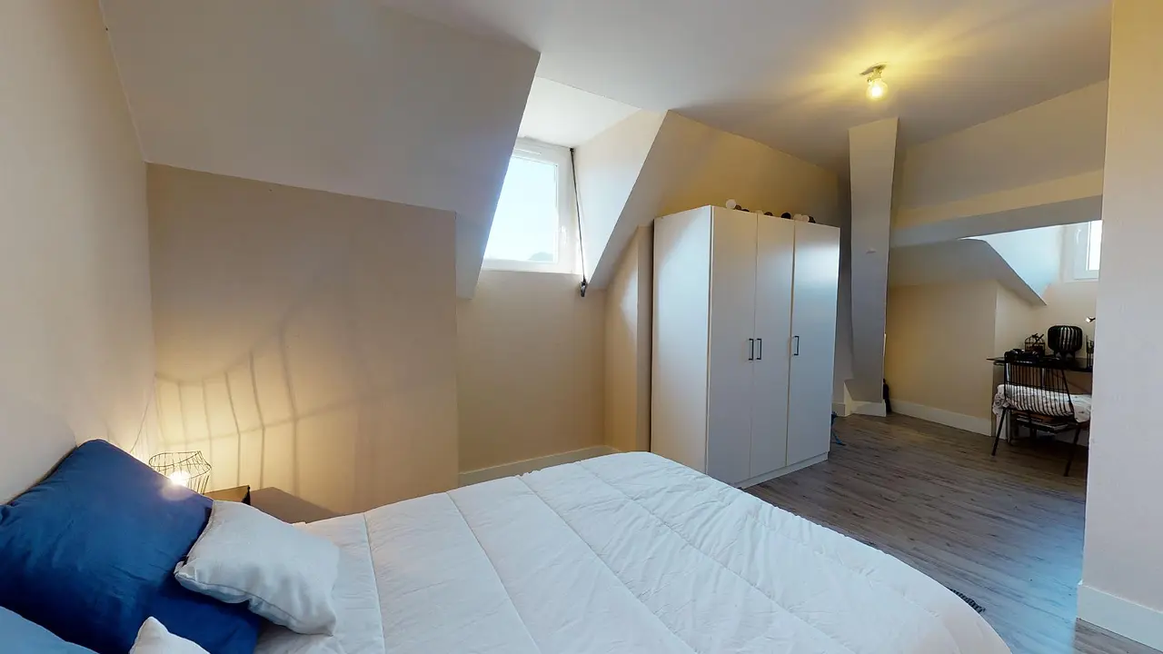 Colocation meublée de 65.0m2 - 437€ - Grenoble