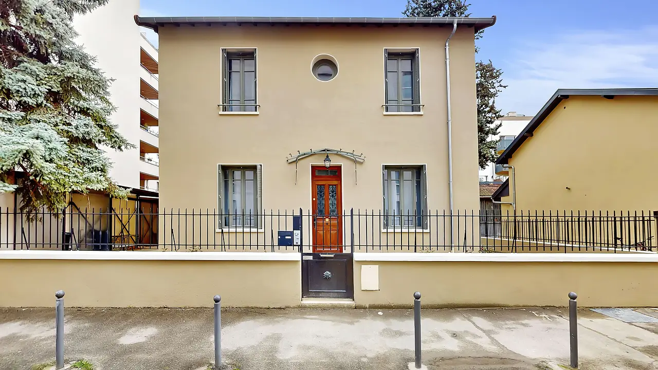 🏡✨ CO-LIVING PREMIUM – MAISON DE CHARME AVEC JARDIN & SALLE CINÉ – 7 CHAMBRES A