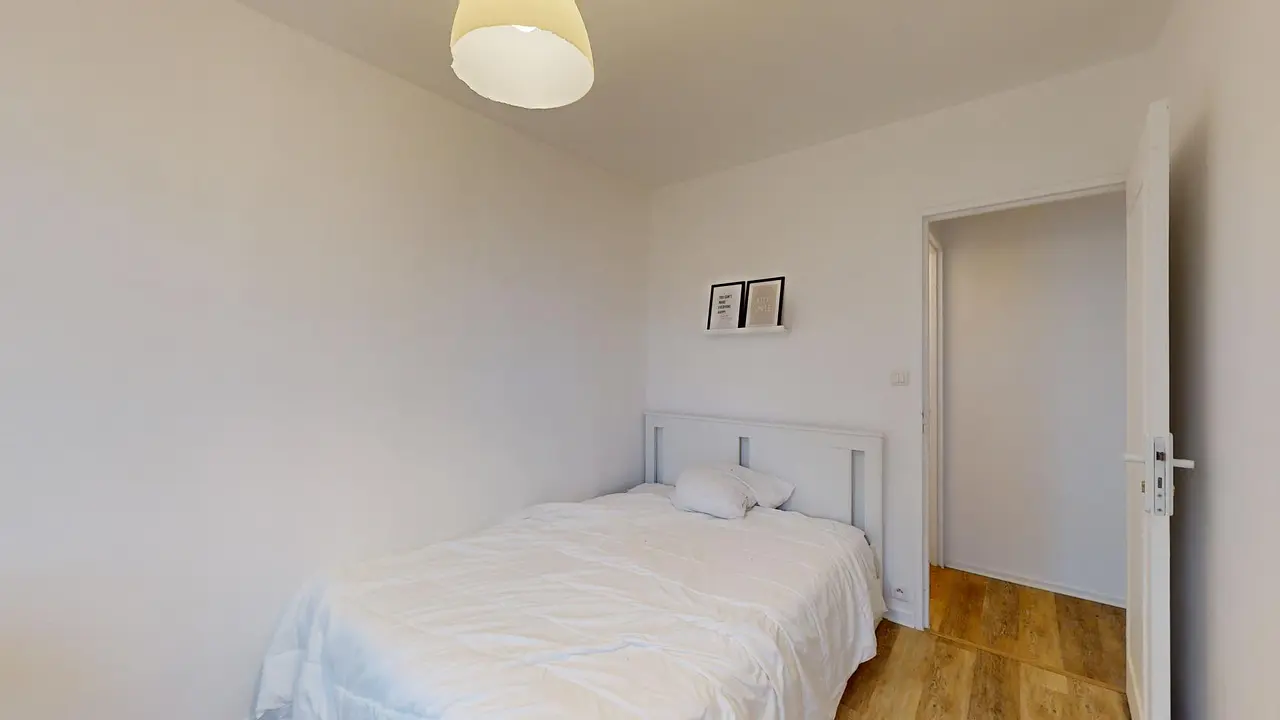 Colocation meublée de 77.0m2 - 390€ - Saint-Jean-de-la-Ruelle